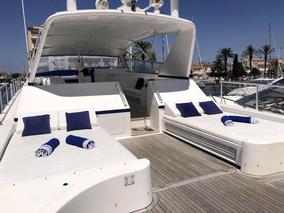 Home Sweet Boat - Chambres D'Hotes エンプリアブラバ エクステリア 写真